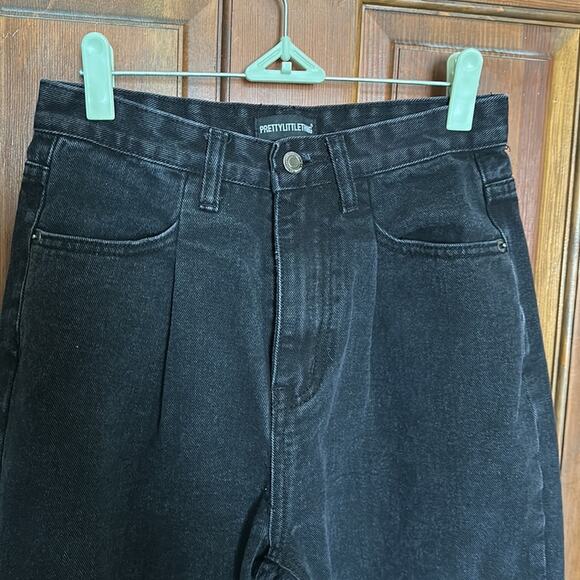 Pretty Little Thing | Black Jeans Frayed Hem Wide Leg Size US 2/ UK 6 - Picture 2 of 16